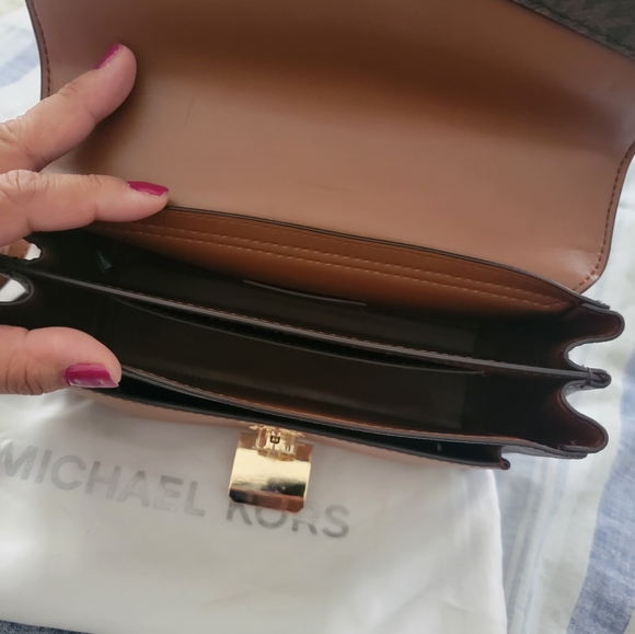 Michael Kors Brown Clutch with Wristlet - Picture 1 of 3